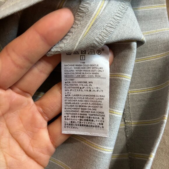 Banana Republic Pencil Skirt - Picture 5 of 5